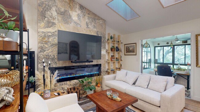 Foto del edificio - 385 E Hartford St