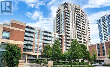 Building Photo - 18 Uptown Dr