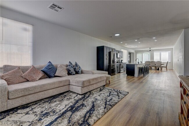 Foto del edificio - 1176 Colgate Ln