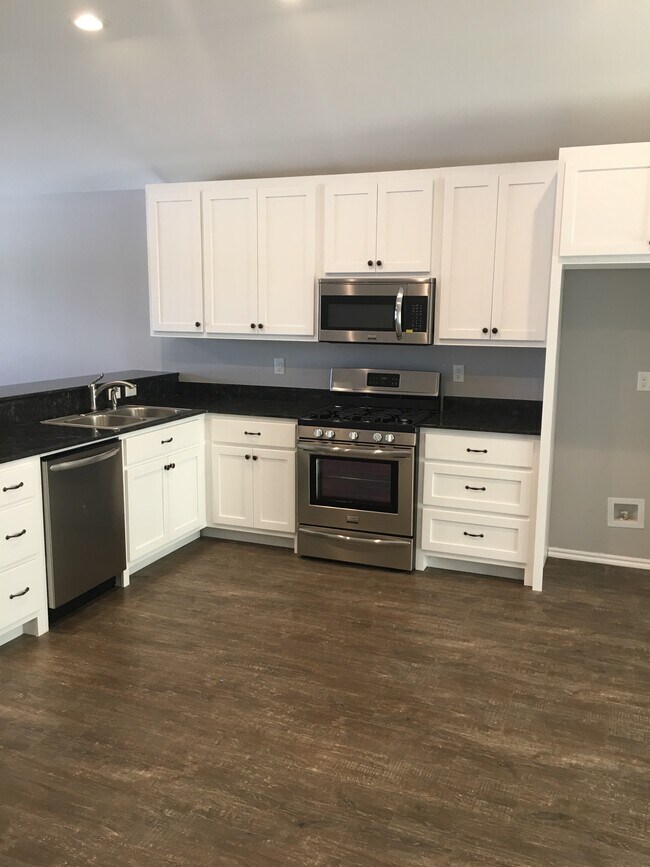 Foto del edificio - 102 W Speer Ave