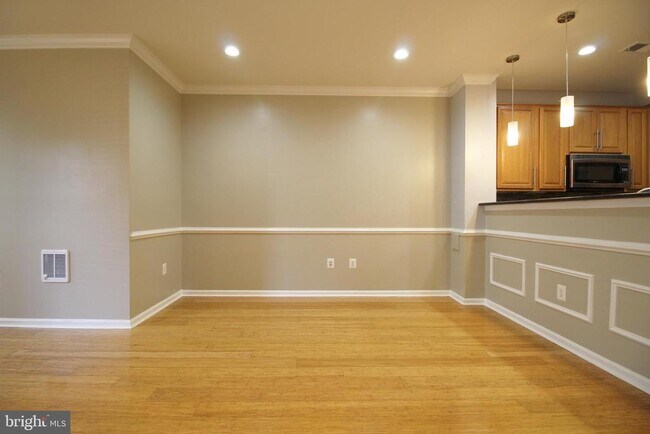 Foto del edificio - 2415 Rainswood Ln