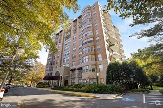 Building Photo - 5000 Battery Ln