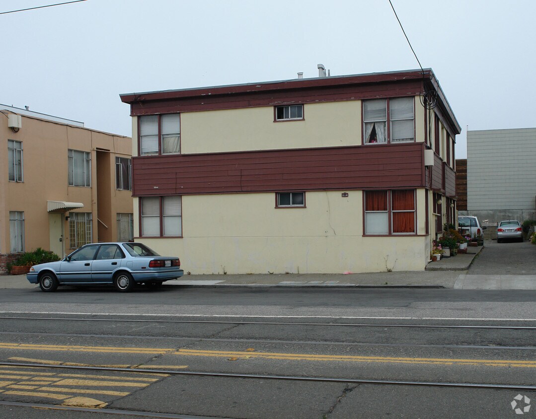 Primary Photo - 3114 Taraval St