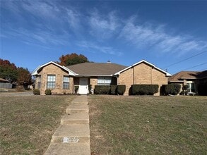 Building Photo - 5047 Hollow Ridge Rd