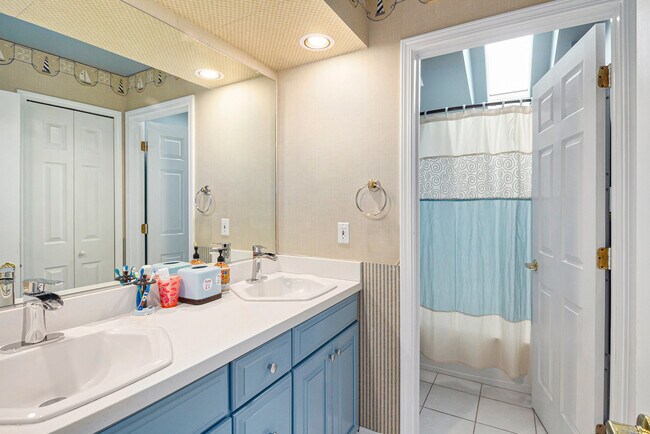 Foto del edificio - 936 Beaver Crossing Ln