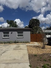 Building Photo - 1711 W Carmen St