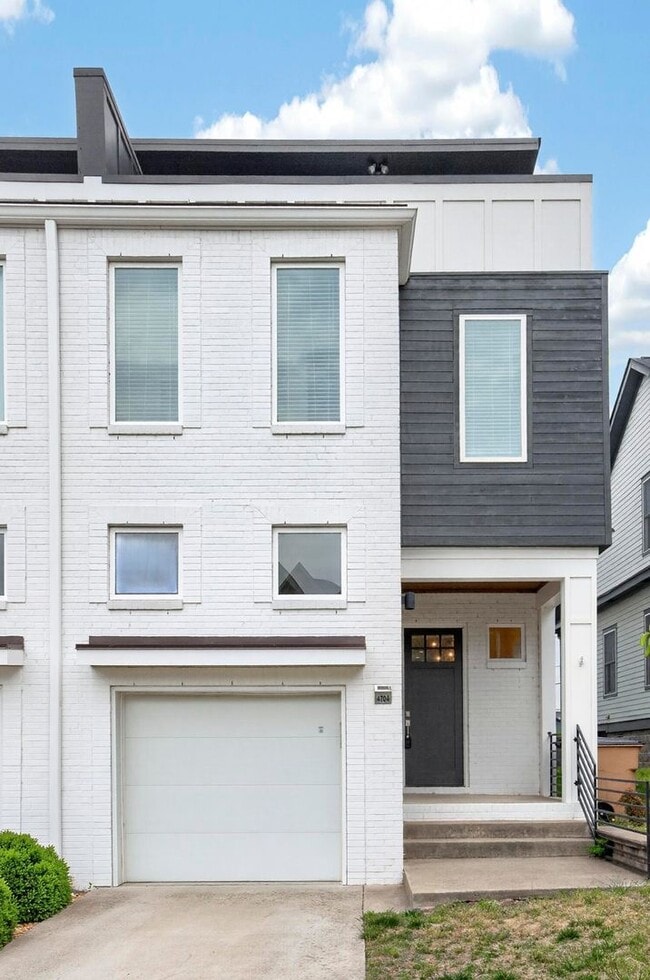 Building Photo - 4704A Kentucky Ave