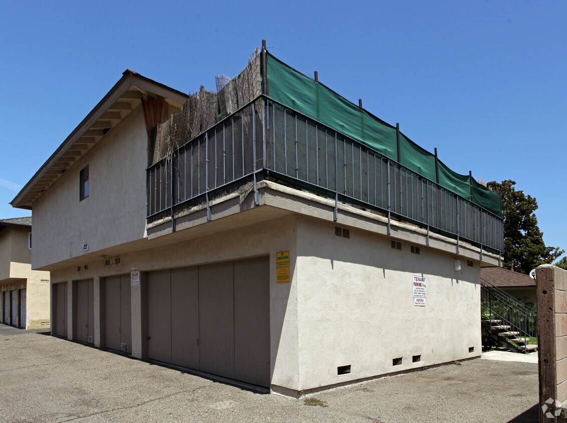 Building Photo - 1212 S Athena Way
