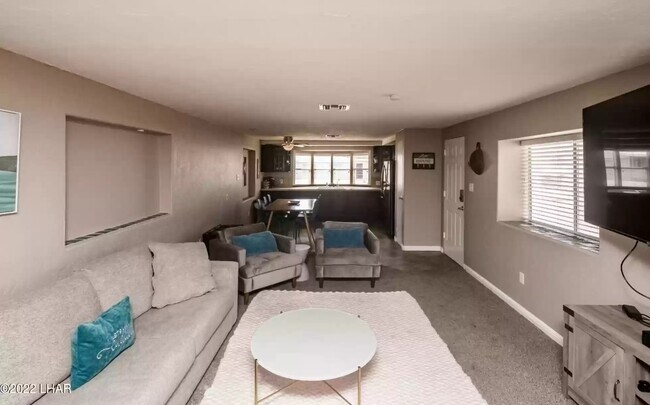 Foto del edificio - 3034 Dawn Dr