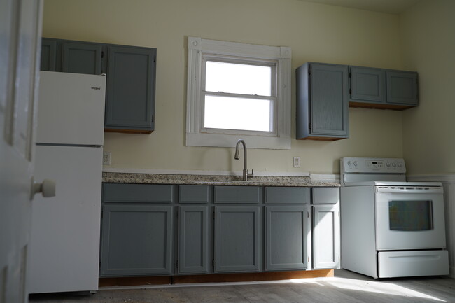 Kitchen - 1028 Halifax St