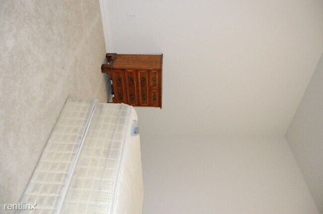 Building Photo - 4925 Monte Verde Dr