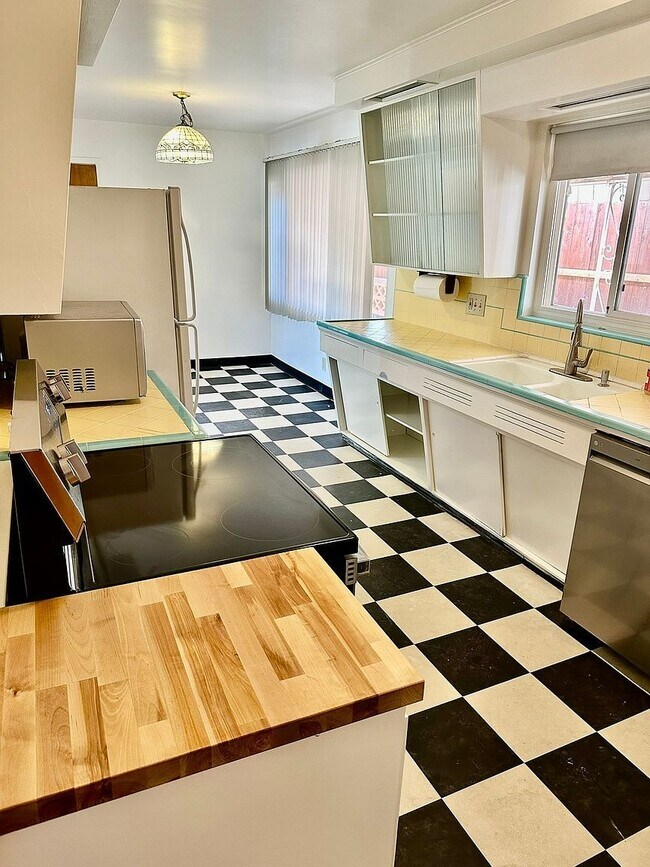 Foto del edificio - 1307 Ralston St