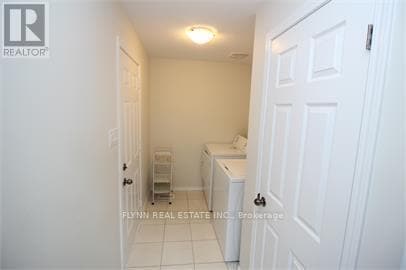 Building Photo - 8287 Tulip Tree Dr