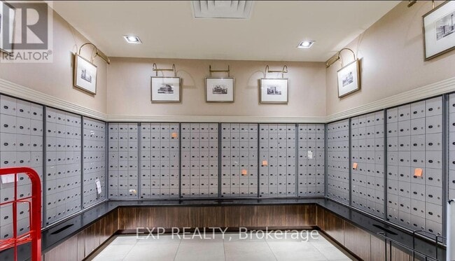 Building Photo - 388 Prince of Wales Dr