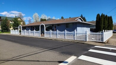 Building Photo - 310 21st St