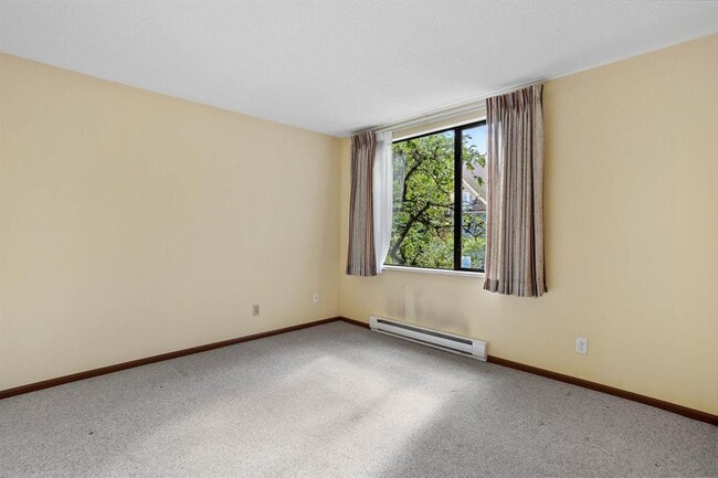 Photo du bâtiment - 2312 W 6th Ave