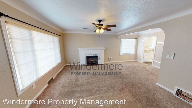 Building Photo - 4 br, 1 bath House - 205 SE 4th Street
