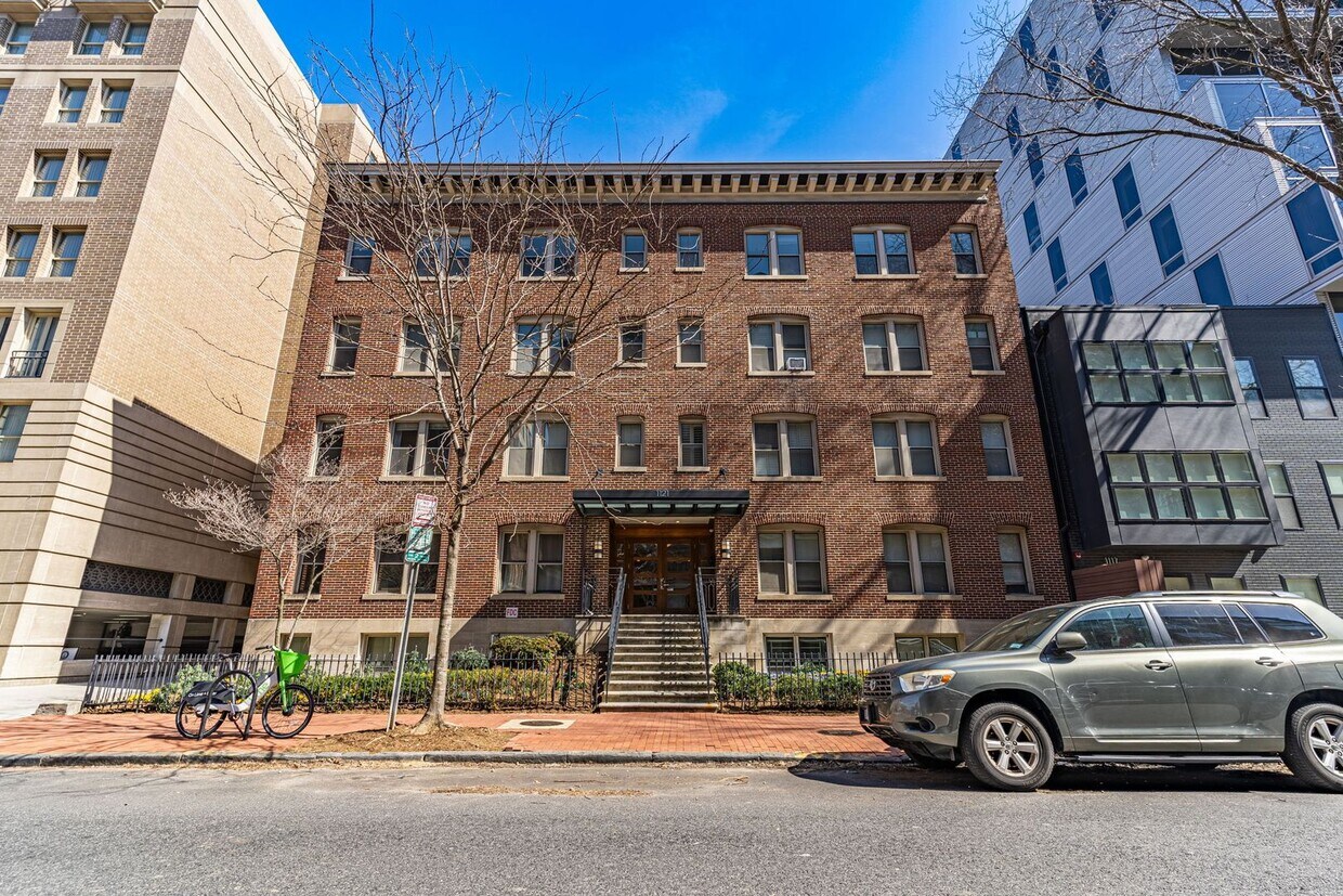 1121 24th St NW Unit 305, Washington, DC 20037 Condo for Rent in