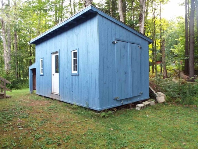 Building Photo - 355 New Hampton Rd