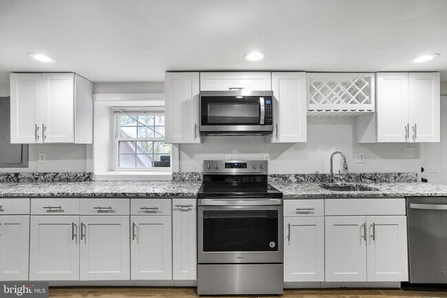 Foto del edificio - 3158 Westover Dr SE