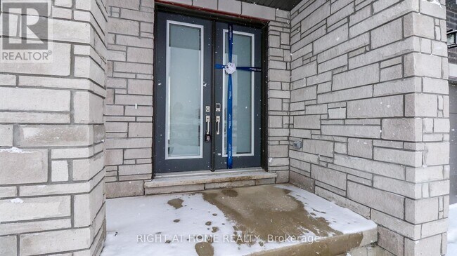 Building Photo - 18 Periwinkle Rd