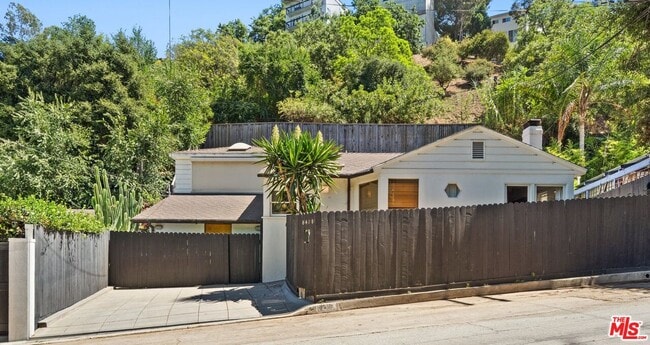 Building Photo - 8410 Kirkwood Dr