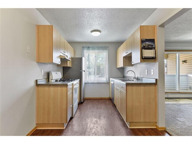 Foto del edificio - 10840 Rockford Rd