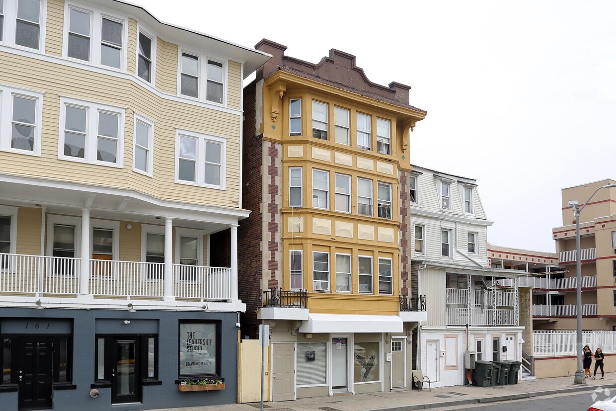 Building Photo - 167 S Tennessee Ave