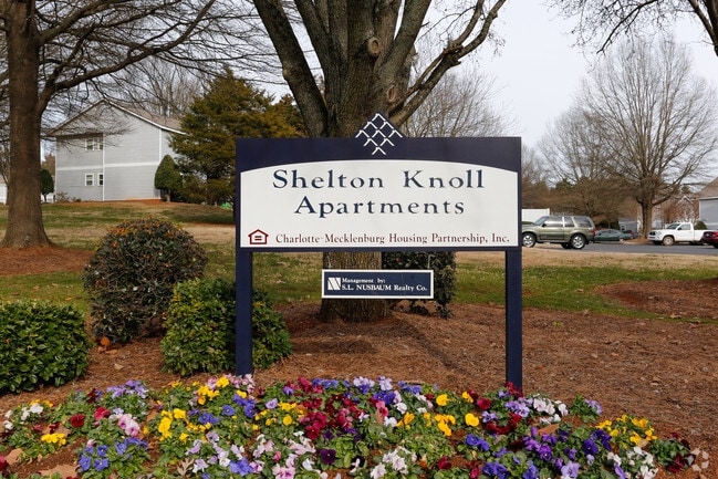 Well-manicured landscaping - Shelton Knoll ApartmentsNO UNITS AT THIS TIME