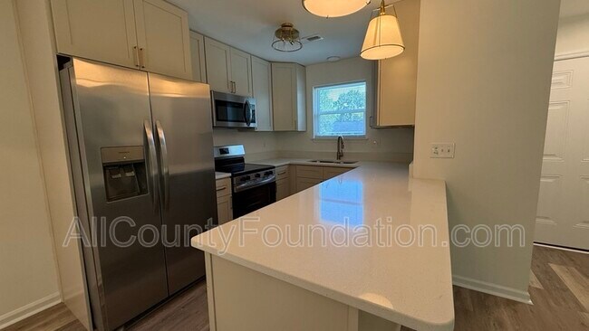 Foto del edificio - 123 Woodduck Dr