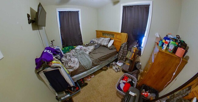 Building Photo - 3D TOUR AVAILABLE - 1.5 Blocks to Campus +...