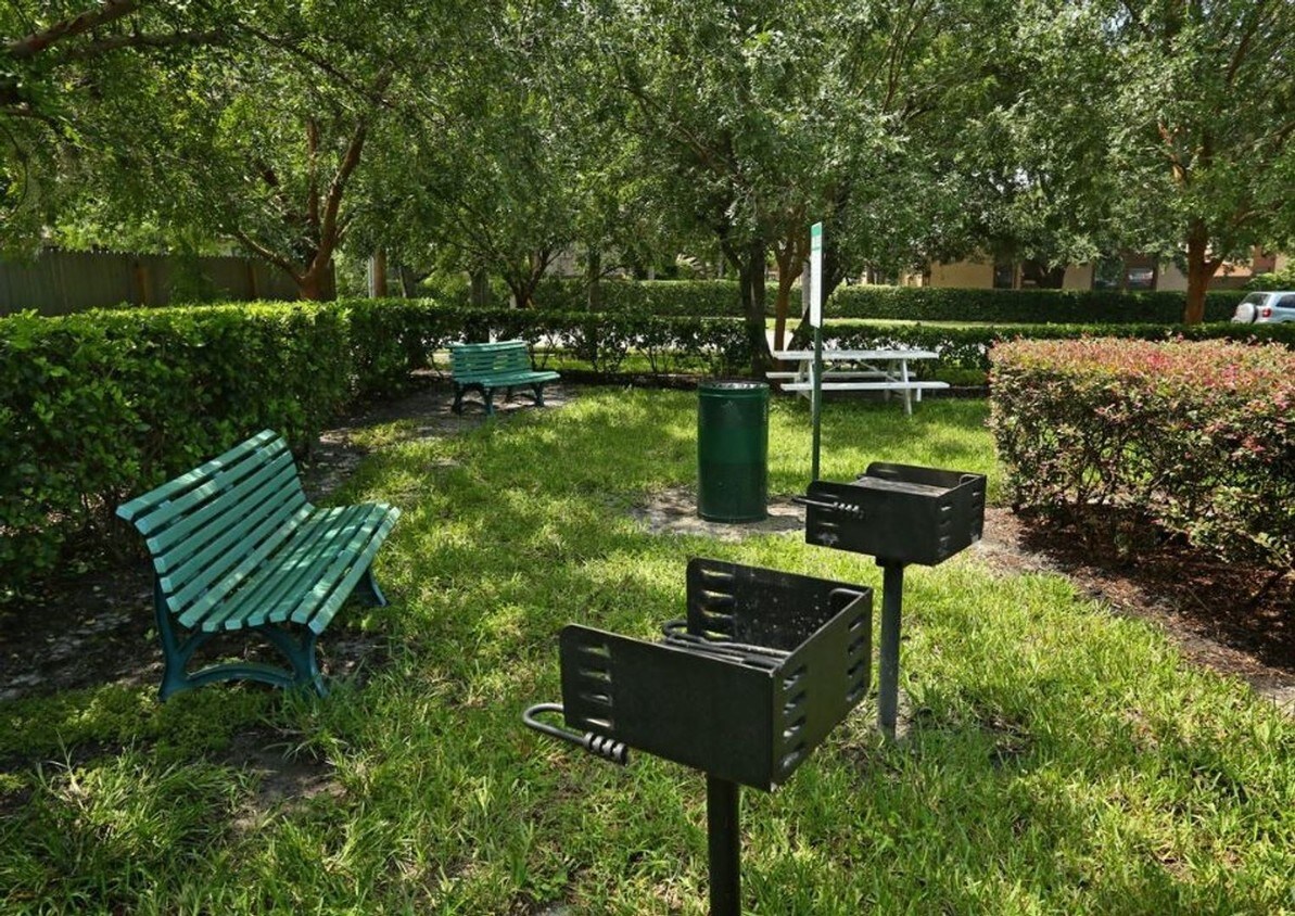 Foto principal - 2 br, 2 bath House - 160 Laterino Court #110