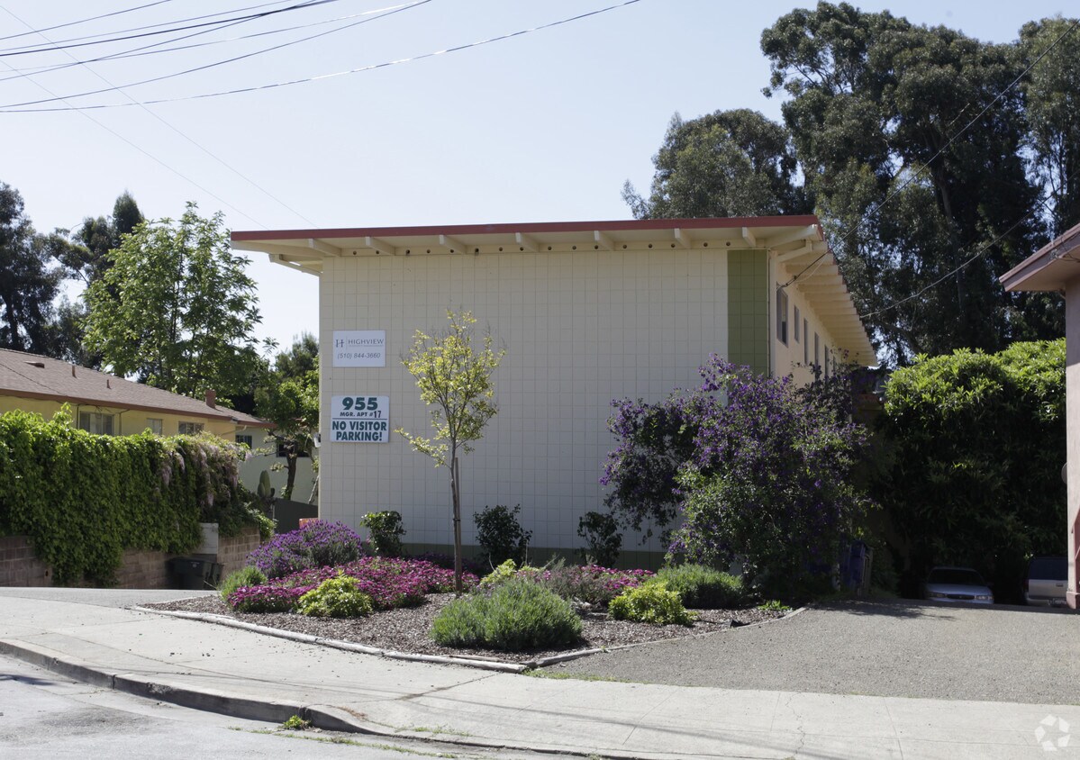 Building Photo - 951-955 Karol Way