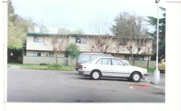 Foto del edificio - The Courtyard