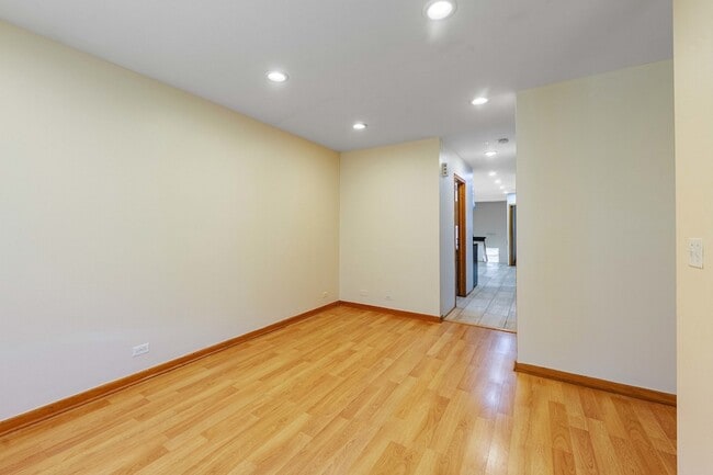 Building Photo - 1719 S Ruble St