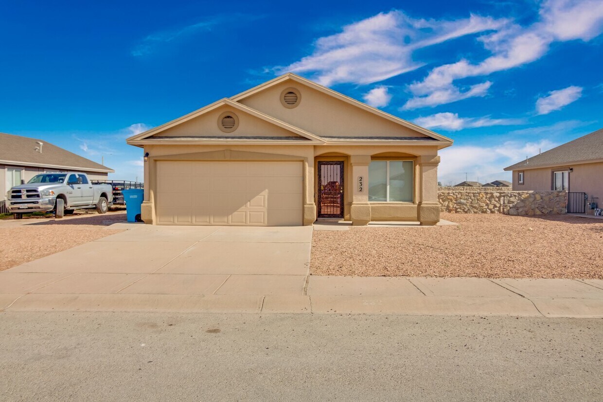 232 Telop Rd, Socorro, TX 79927 House Rental in Socorro, TX