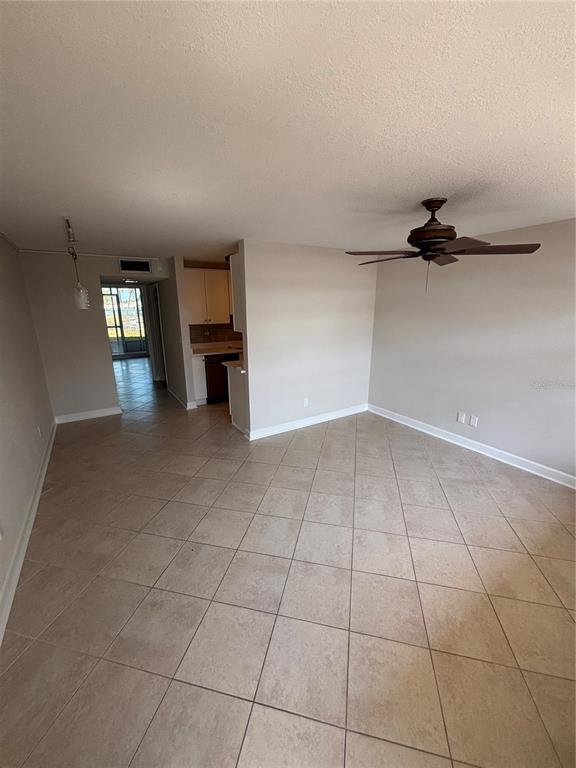 Building Photo - 7401 Bay Island Dr S