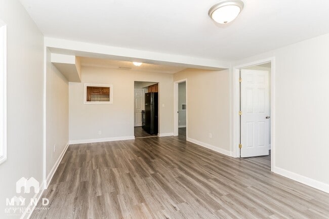 Building Photo - 6824 Gaillardia Rd S