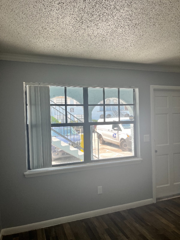 Foto del edificio - 3215 Baird Ave