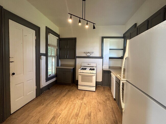 Foto del edificio - 3 Bedroom 1.5 bath home in Davenport