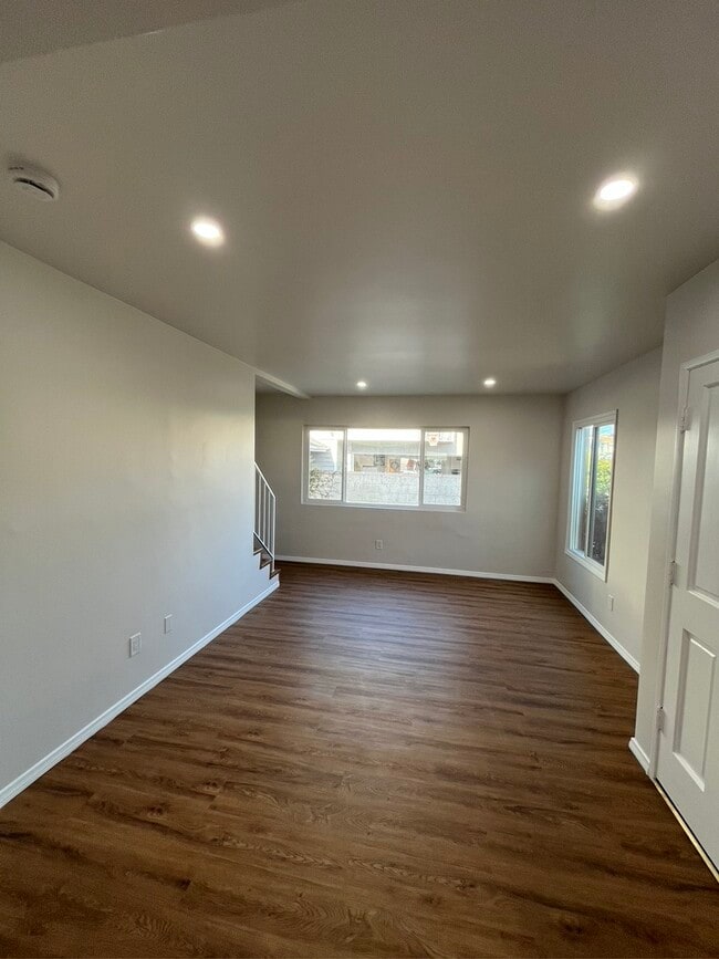 Unit A - Living Room - 2411 Harriman Ln