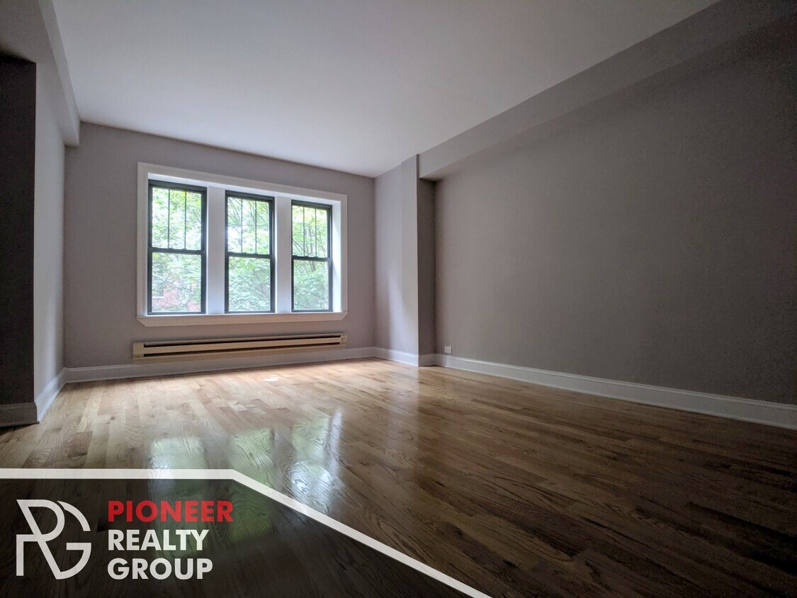 Foto principal - 1350 N Dearborn St
