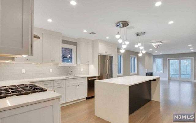 Foto del edificio - 746 Undercliff Ave