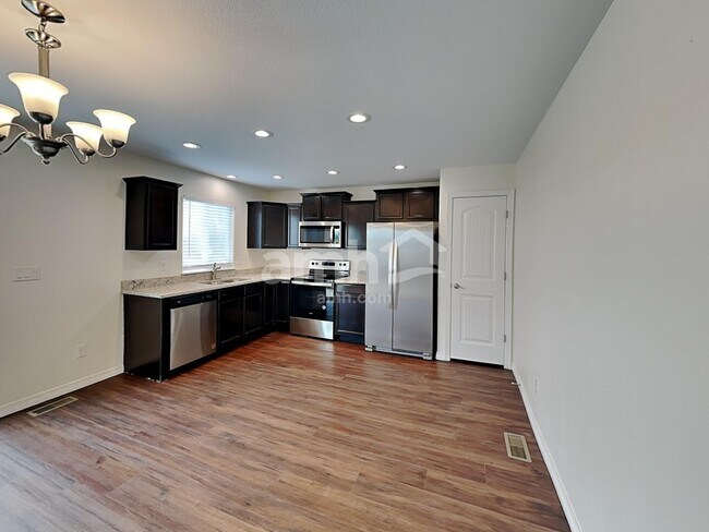 Foto del edificio - 10126 Silver Stirrup Dr