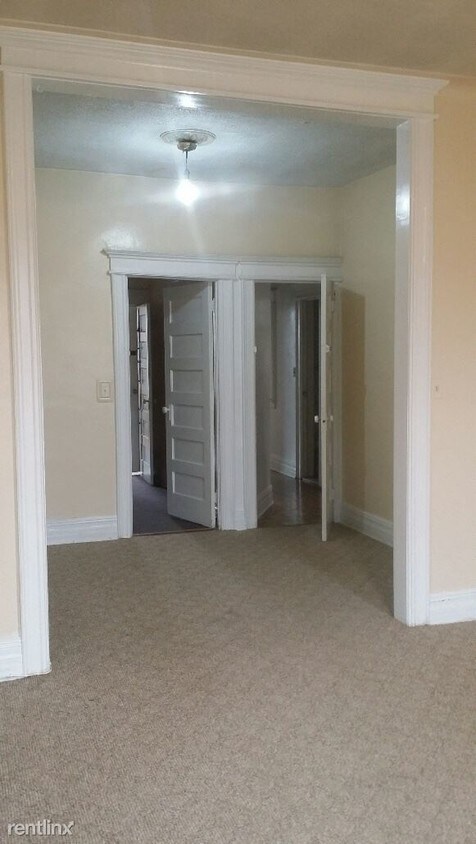 2 br, 1 bath - 7508 61st St 2nd Fl - 2 br, 1 bath  - 7508 61st St 2nd Fl