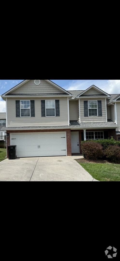 Building Photo - 2305 Denham Way
