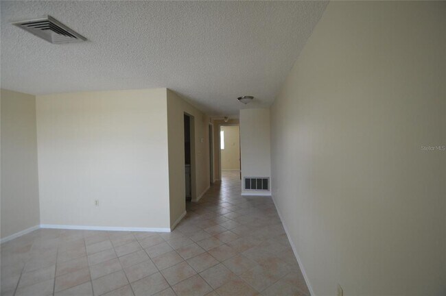 Foto del edificio - 4948 Filner St