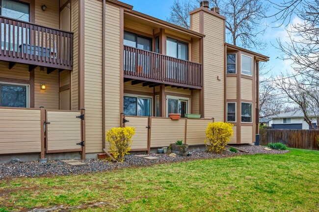Photo - 1075 S Garrison St Townhome