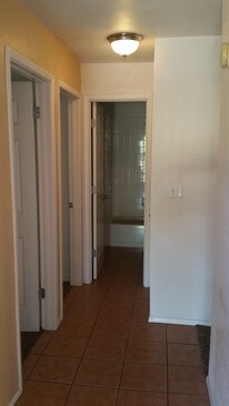 Foto del edificio - 7550 N 12th St