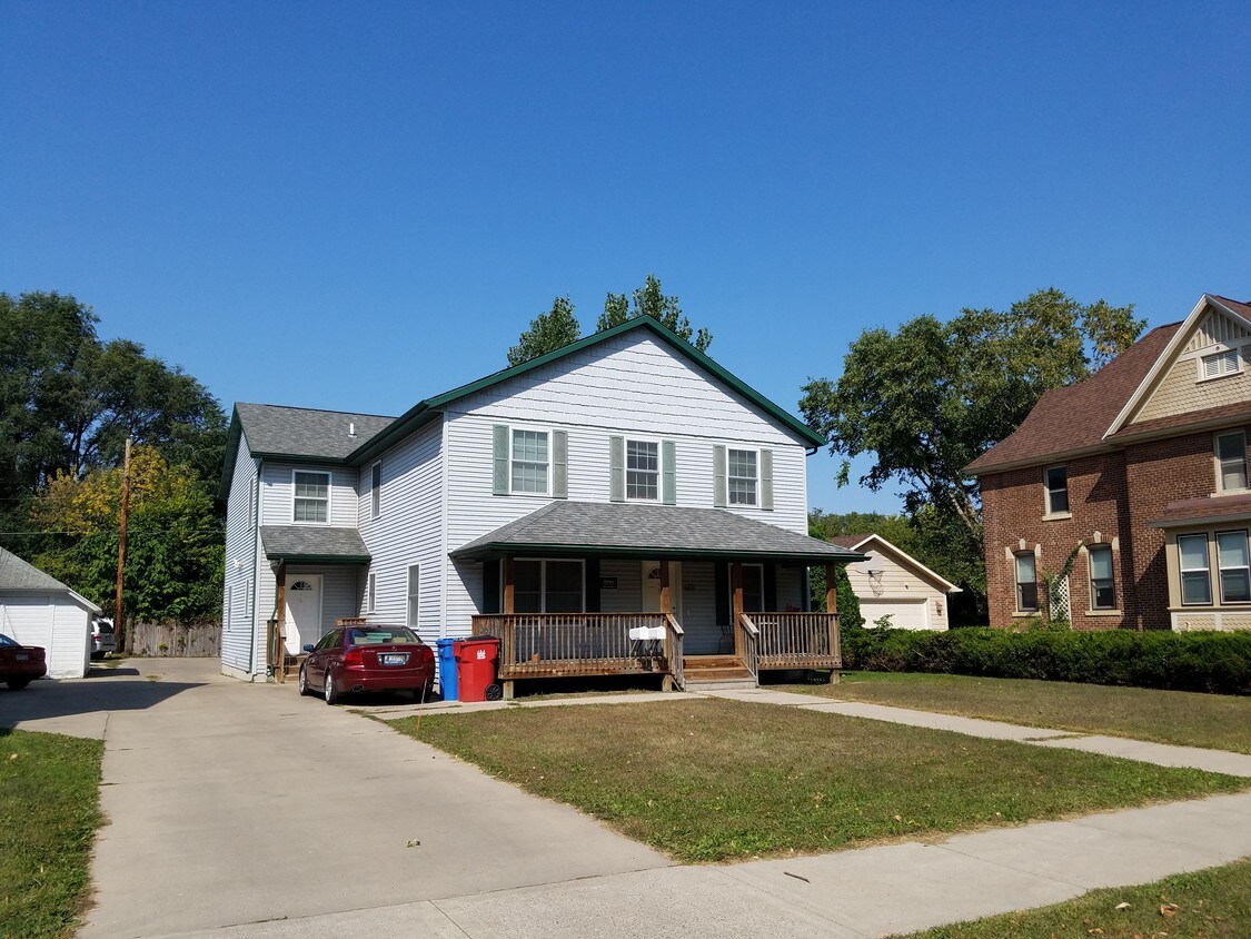 469 Harriet St, Winona, MN 55987 Townhome Rentals in Winona MN